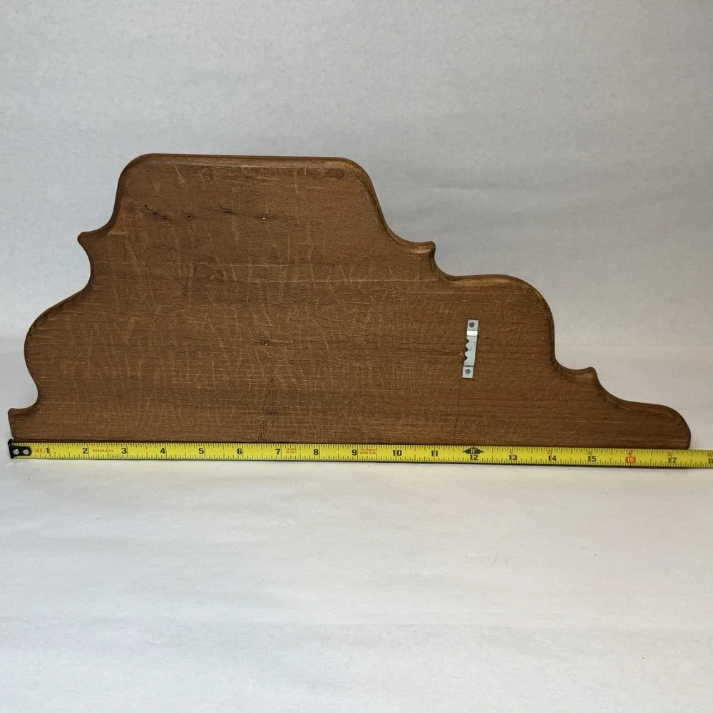 Vintage Wooden Corner Shelf Heart Cut Out Scalloped Edges 17